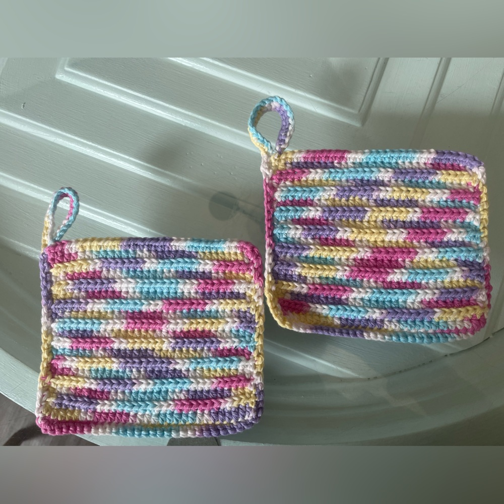 Colorful crochet washcloths